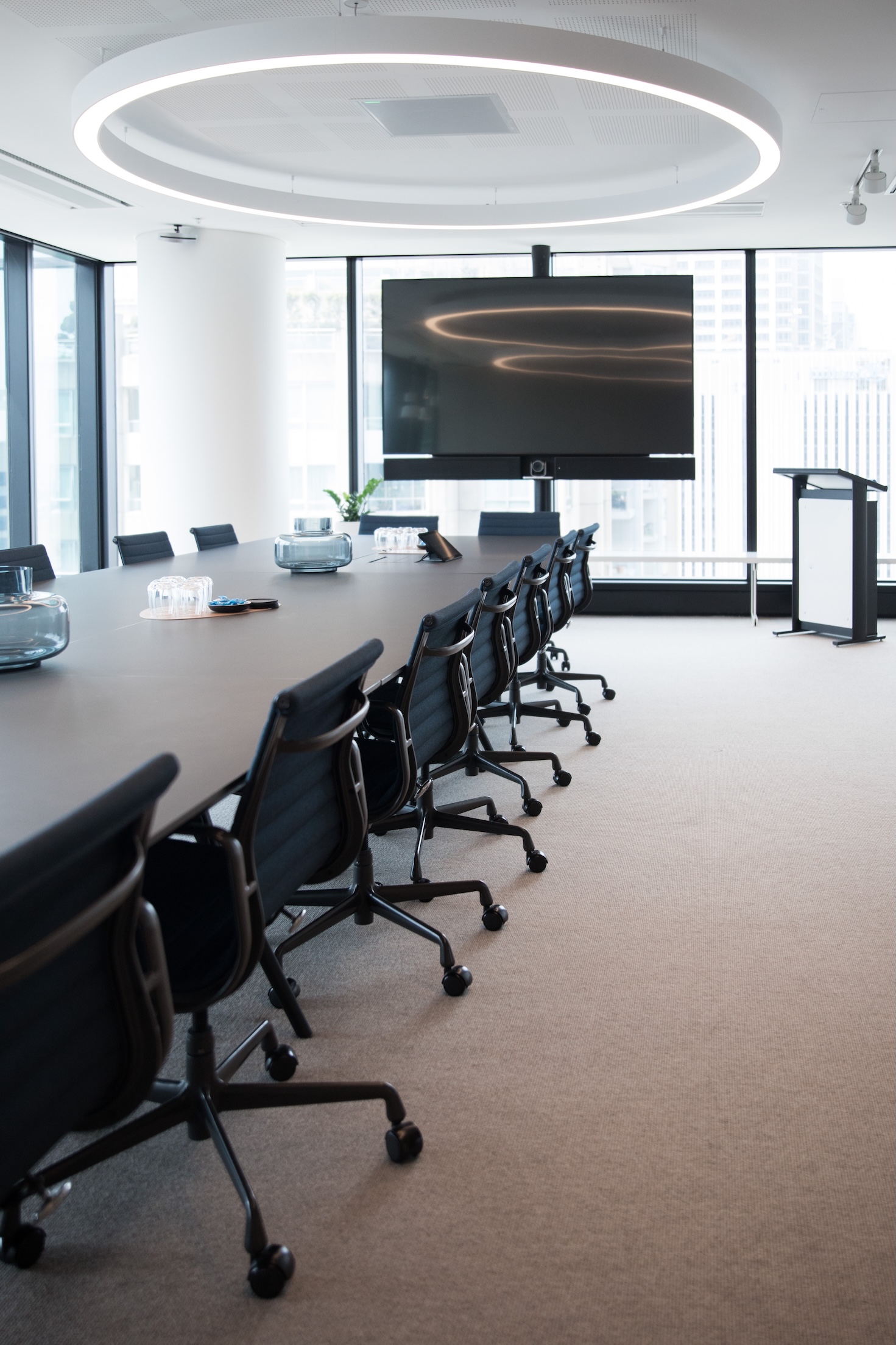 Şura Toplantı Salonları U Masa Düzeni